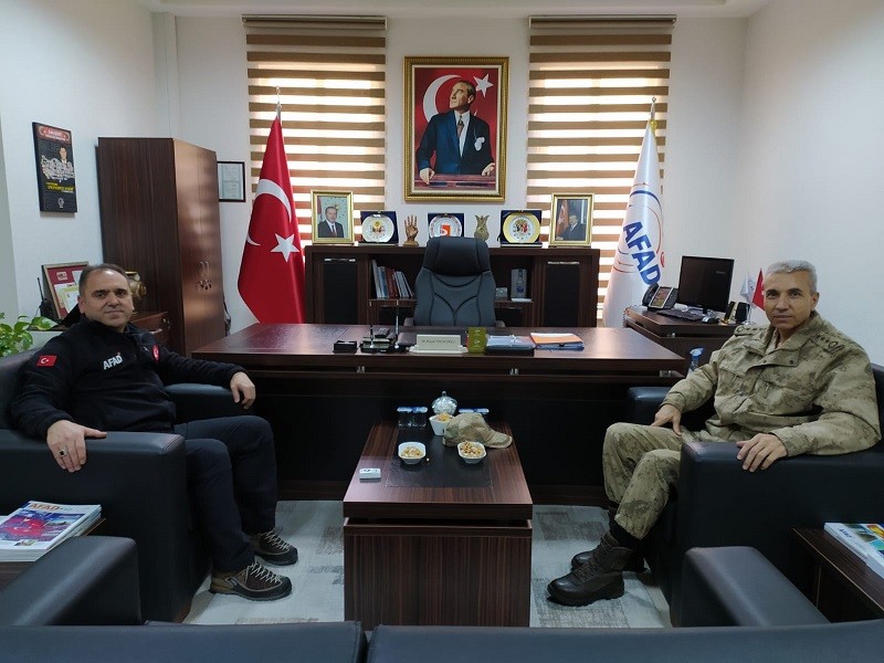 Alay Komutanı Dedebağ’dan AFAD’a ziyaret 