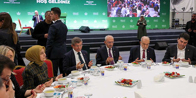 Alayını yazmaya vaktimiz yok! İşte milletin tokadını yiyenler albümü