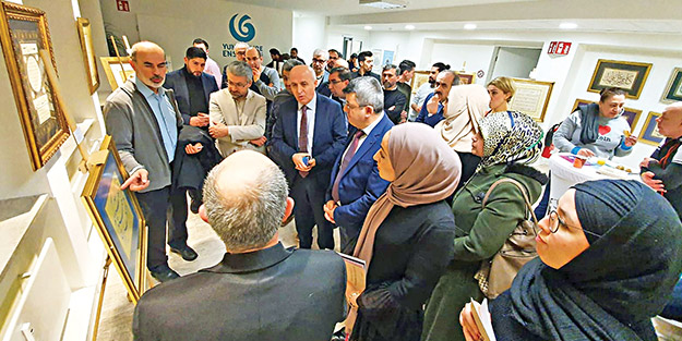 Albaraka Hat Koleksiyonu Köln’de sanatseverlerle buluştu