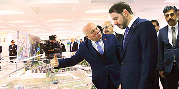 Albayrak’la beyin fırtınası iş dünyasına moral veriyor