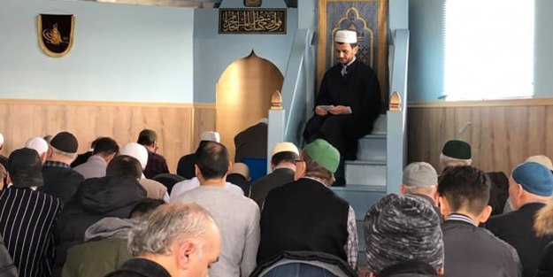 Alçak saldırı sonucu şehit olan 33 askerimiz için Kanada’da gıyabi cenaze namazı kılındı