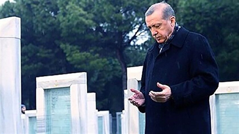 Alçaklıkları hiç bitmiyor! Hainler için yaşasın cehennem!