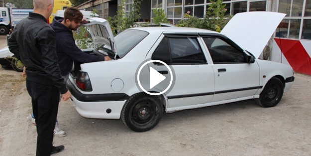 Aldığı otomobilin önü 1996, arkası 2000 model çıktı