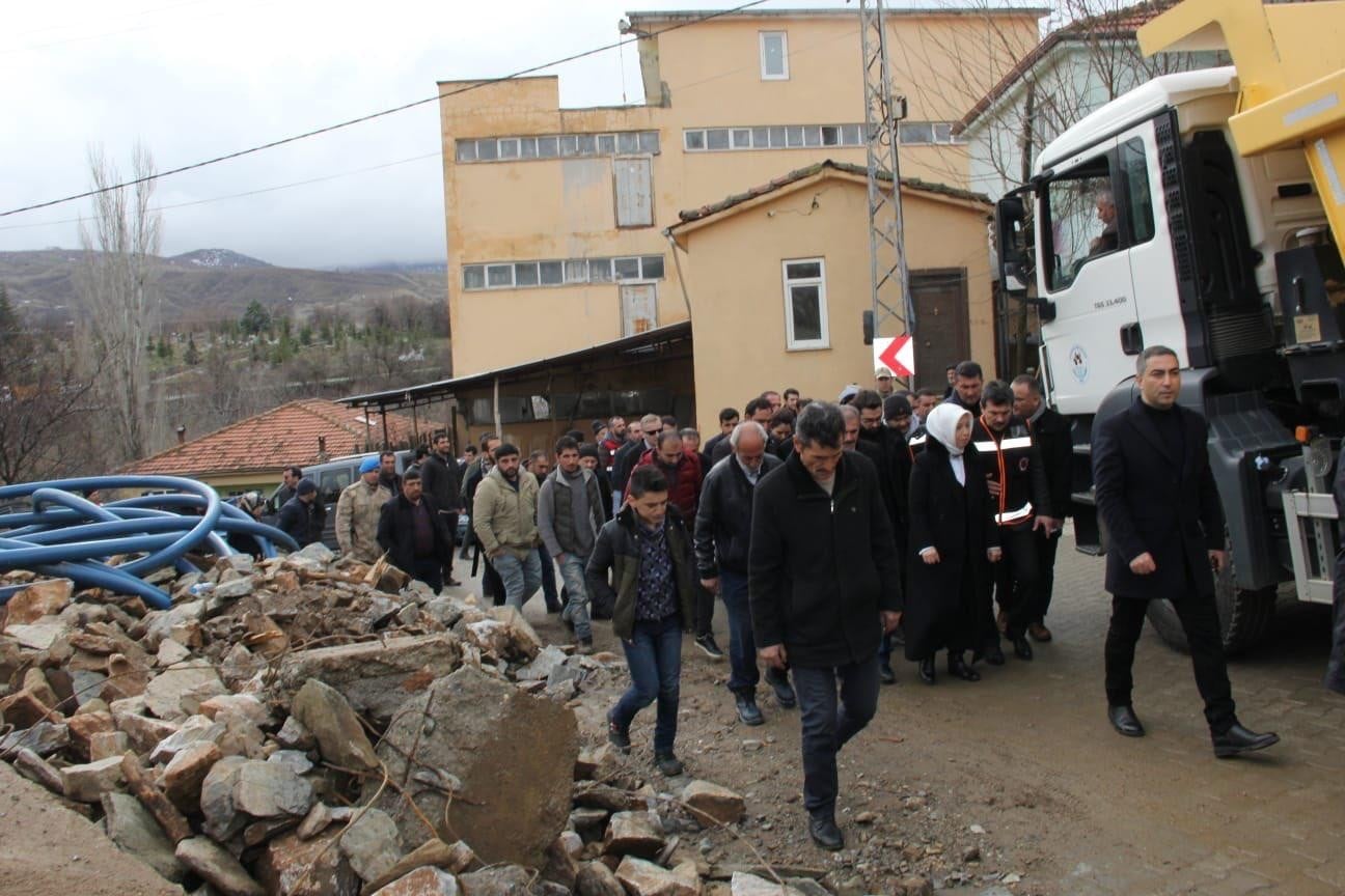 'Alevi depremzedelere yardım edilmiyor' iddiasına yalanlama