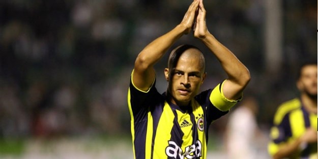 Alex Beşiktaş ile anlaşmaya vardı