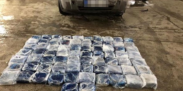 'Alfa' ile yapılan aramada araçta 82 kilo eroin ele geçirildi