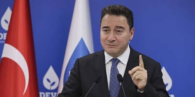 Ali Babacan da 'Ameliyatlar durdu' yalanına sarıldı!