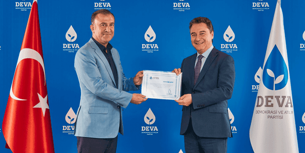 Babacan'ın DEVA'sı heykelde çare aradı