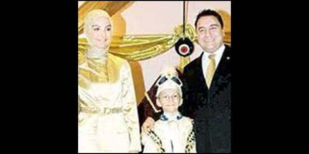 Ali Babacan, dillere destan oğlunu evlendiriyor