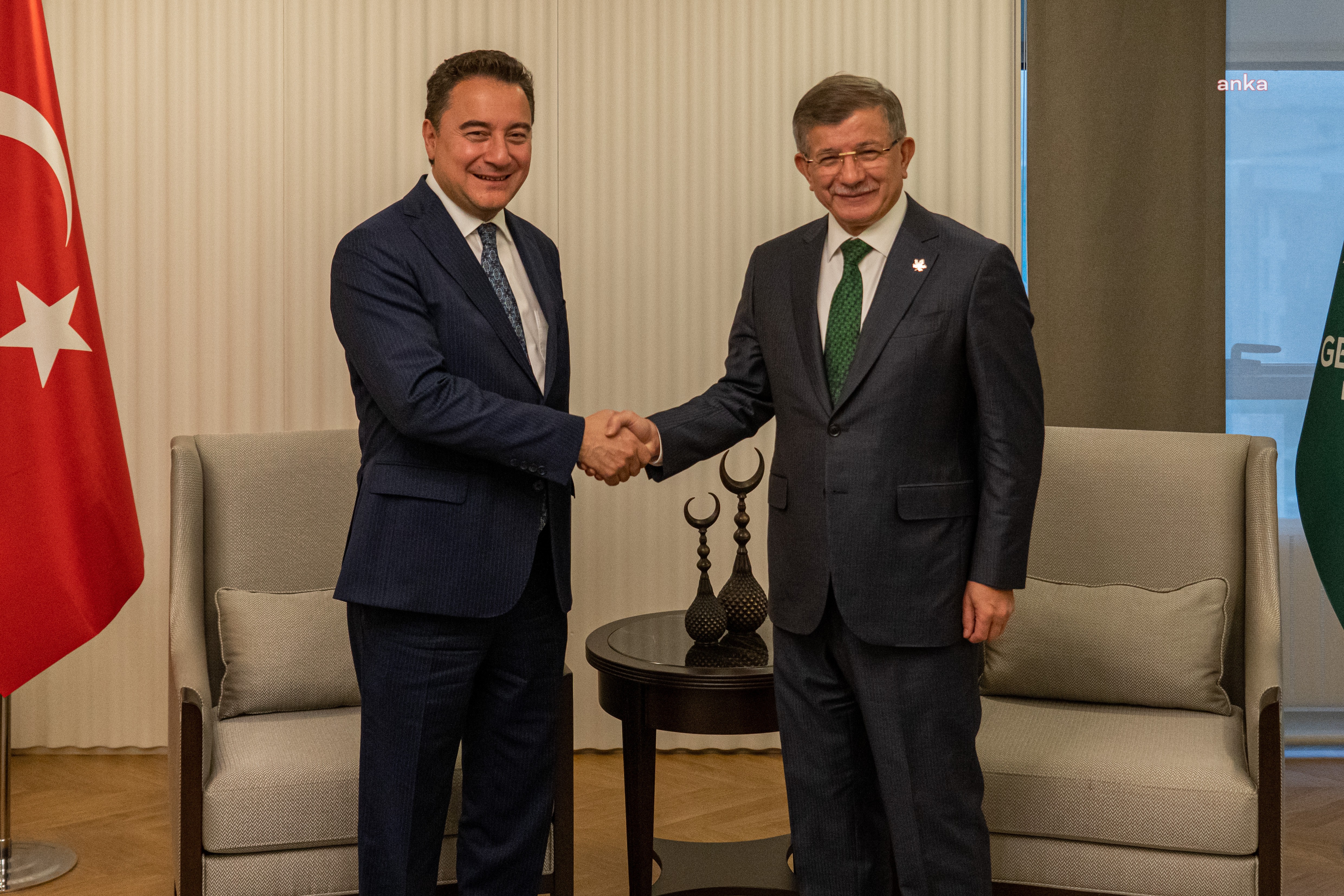 Ali Babancan’la Ahmet Davutoğlu ortak olacak!