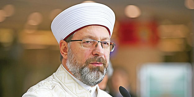Ali Erbaş'tan talimat: Camilerde saf düzeni normalleşiyor