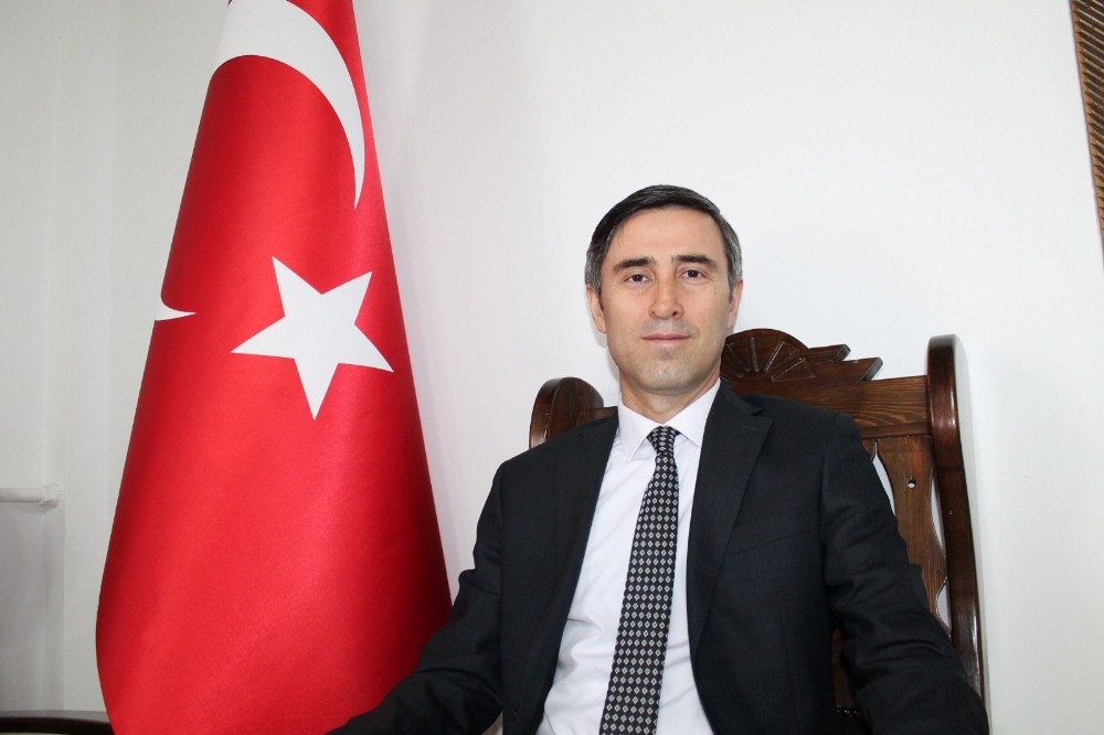 Ali Gökay Turhal Kaymakamlığı görevine başladı 