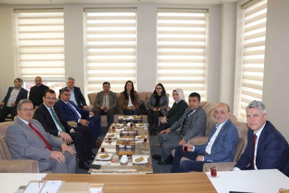 Ali İhsan Yavuz’dan Erenler’e Belediyesine ziyaret 