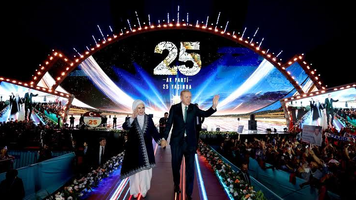 Ali Karahasanoğlu AK Parti’nin 25 yılını değerlendirdi: Yapılanlar, yapılamayanlar
