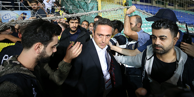Ali Koç futbolcuları suçladı!