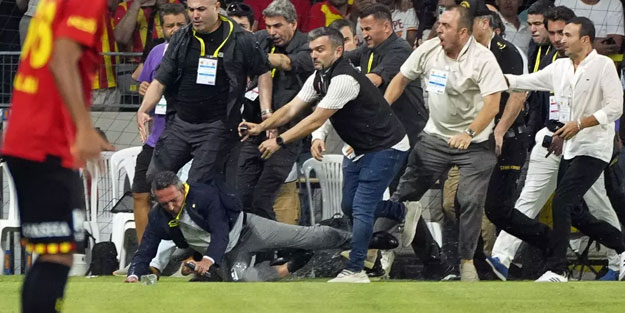 Ali Koç neye uğradığını şaşırdı! Sahaya serildi