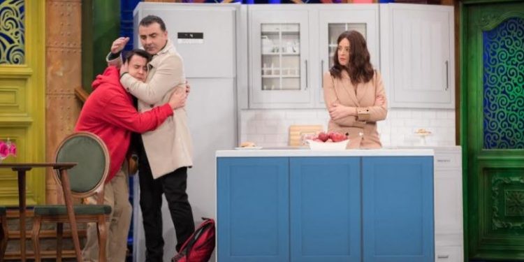 Ali Sunal ahlaksızlığa böyle sarıldı! Güldür Güldür'de tepki çeken skeç