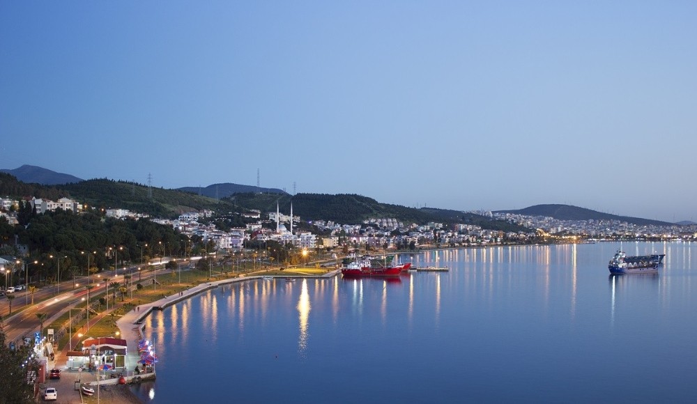 Aliağa yeni yıla hazır 