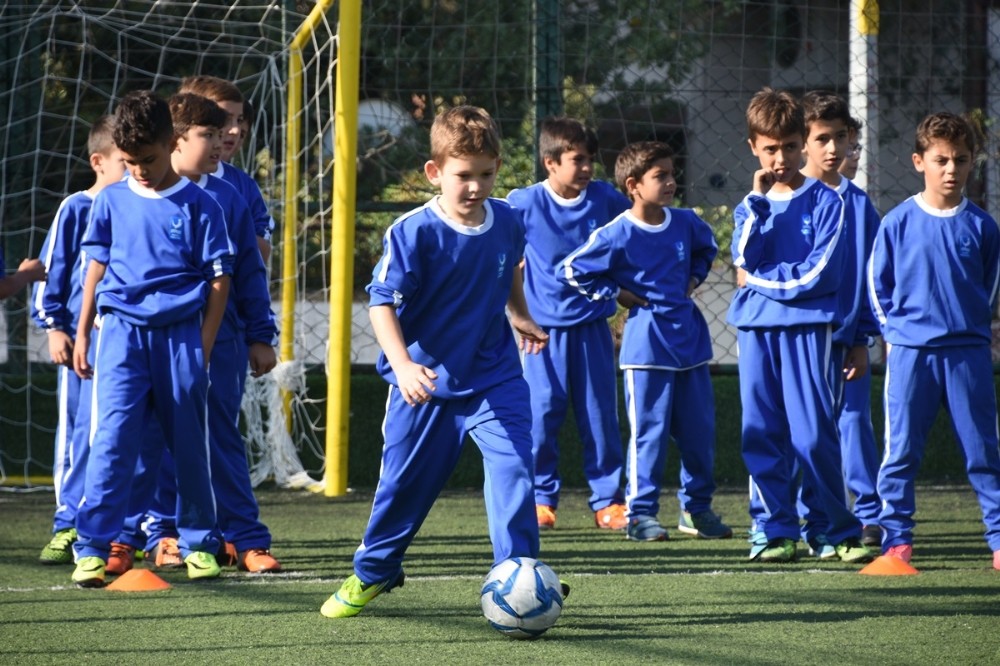 Aliağa’da 10 bin çocuğa spor eğitimi
