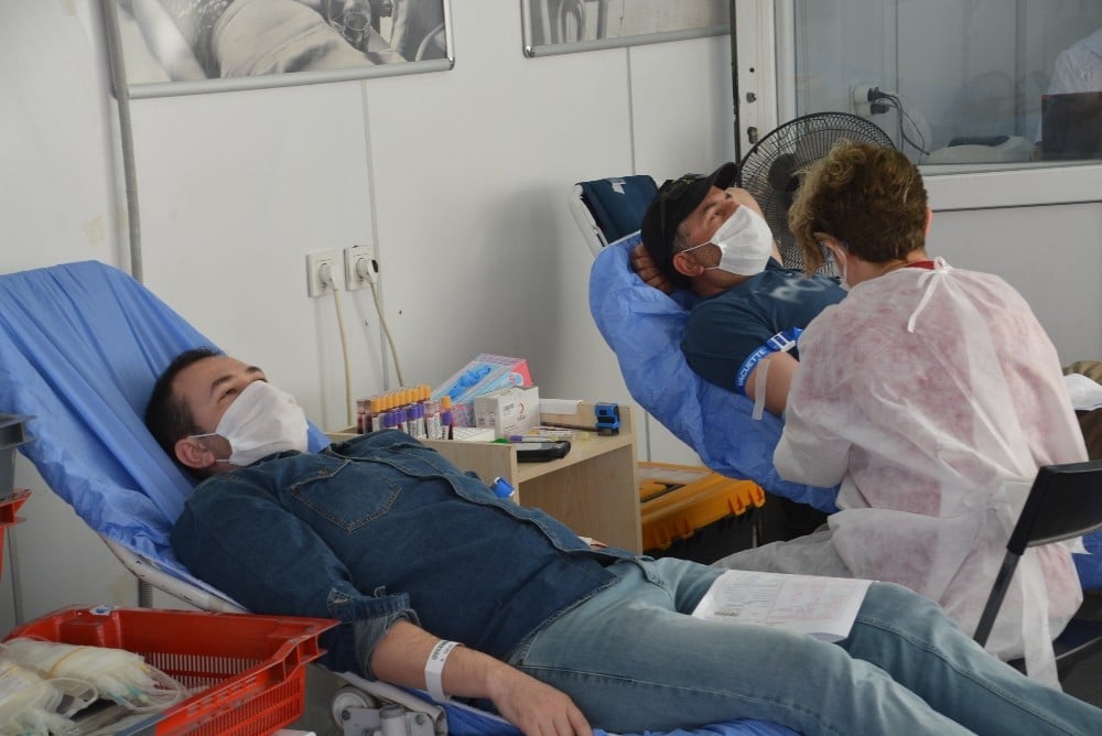 Aliağalı vatandaşlar kan bağışı çağrısına duyarsız kalmadı 