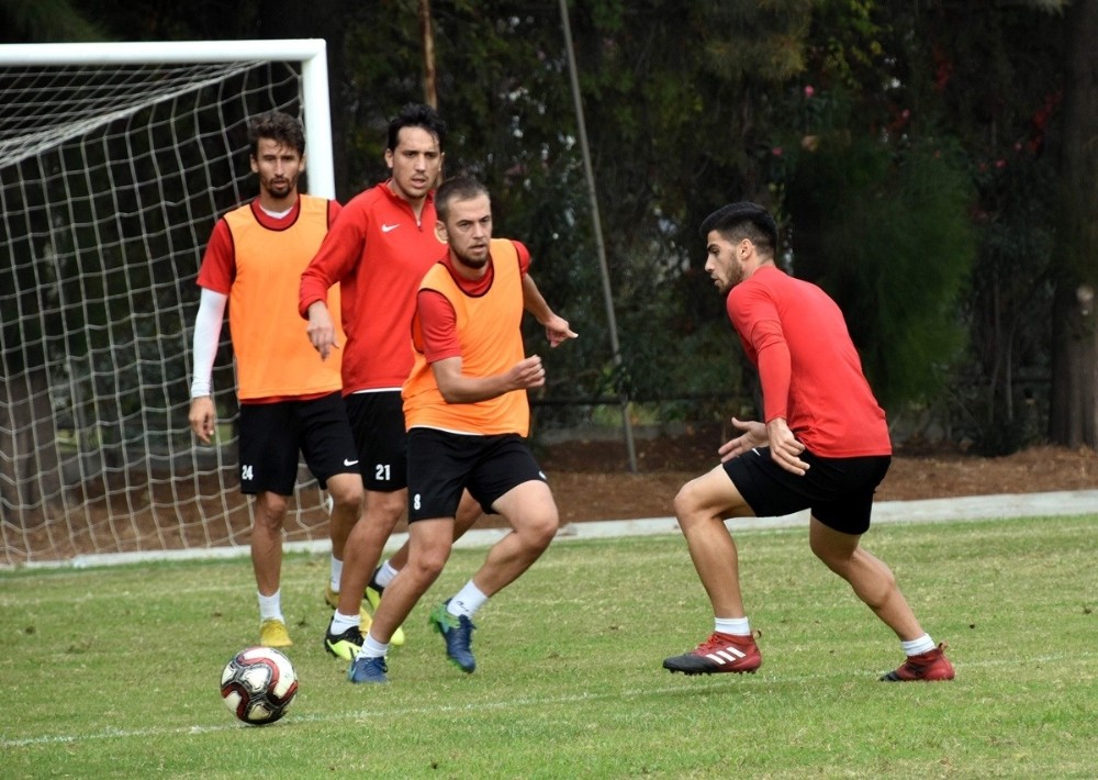 Aliağaspor devre arası kamp çalışmalarını Antalya’da sürdürüyor 