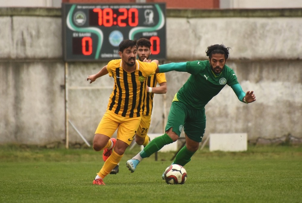 Aliağaspor FK deplasmandan 1 puanla döndü 