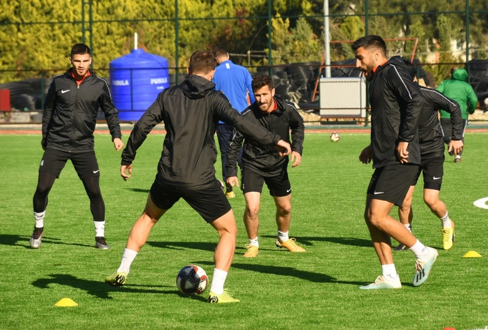 Aliağaspor FK, Sandıklıspor’u konuk edecek 