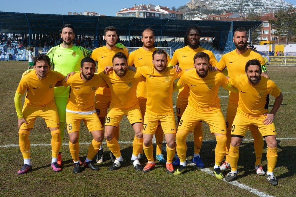 Aliağaspor, İstanbul deplasmanından 1 puanla döndü 