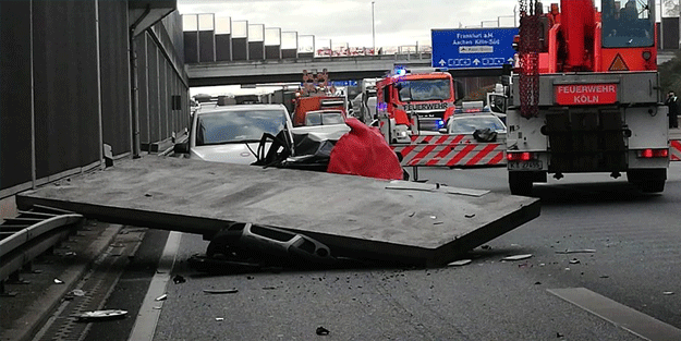Alın Batı şakşakçılarının övdükleri Almanya! Sürücü feci şekilde hayatını kaybetti
