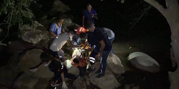 Alkol hayatından etti! Şelaleden düşüp derede boğuldu