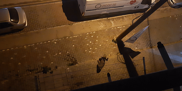 Alkol komasına girince çevreye rahatsızlık verdi