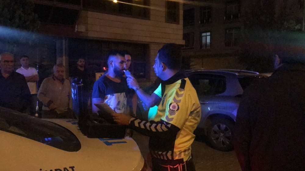 Alkol muayenesine girmek istemeyen araç sürücüsü “ Ben saygı gören insanlardanım” 