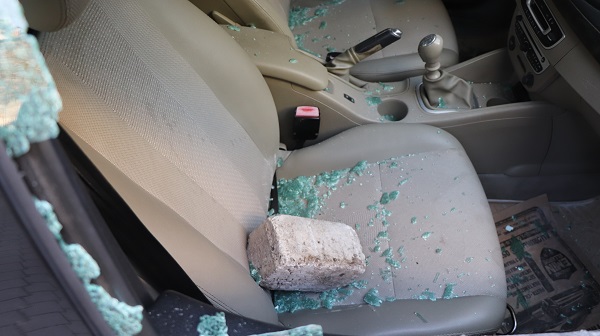 Alkollü şahıs mahalleyi bu hale getirdi