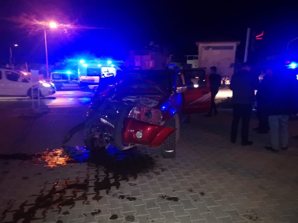Alkollü sürücü dehşet saçtı: 4 yaralı 