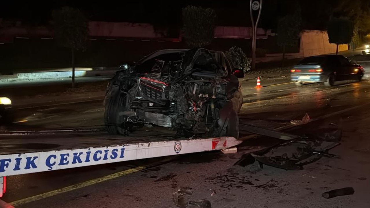 Alkollü sürücü ortalığı savaş alanına döndürdü