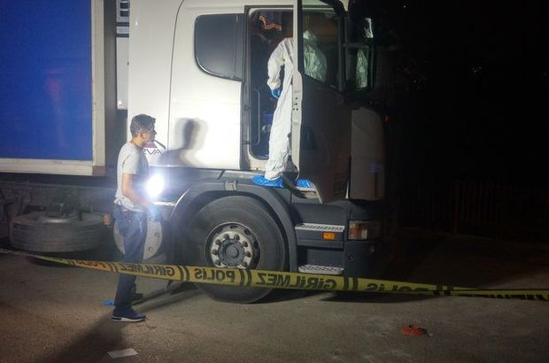 Alkollü sürücü polisi görünce kafasına sıktı!