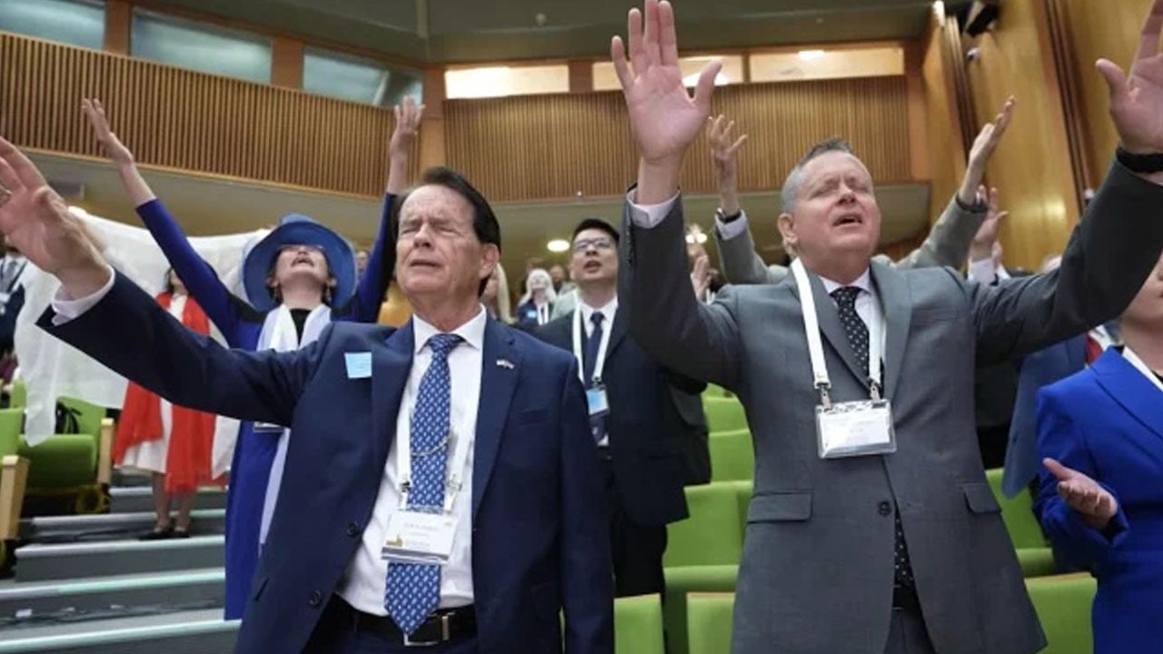 Allah sizi kahretsin! İsrail, Hıristiyanlara 'İsrail'i desteklemedikleri için Tanrı'dan af seansı' düzenletti