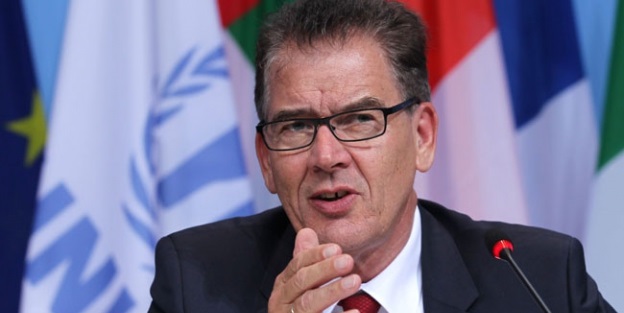 Alman bakandan PEGIDA'ya destek