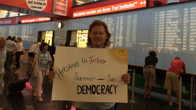 Alman gazeteciden Avusturya'ya 'demokrasi' dersi