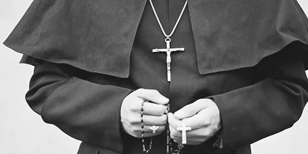 Alman hükümeti rahibe cinsel istismar soruşturması açtı! Herkes şaşkın: O istismar görüntüleri ortaya çıktı!