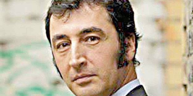 Alman kuklası Cem Özdemir!