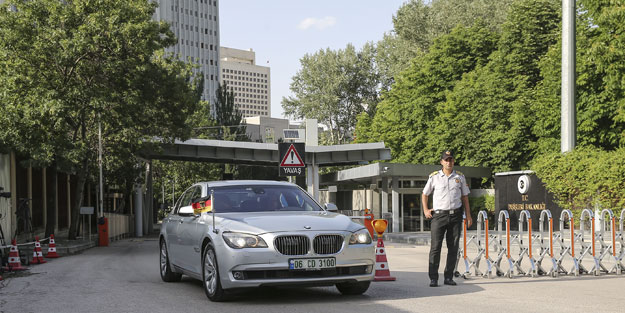 Alman Maslahatgüzar Dışişleri'ne çağrıldı