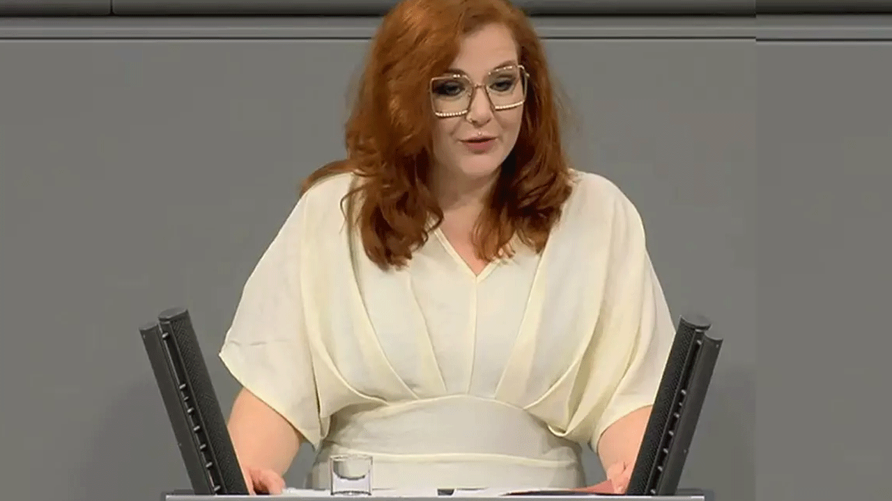 Alman meclisinde çarpıcı anlar: 'Solcu'dan Esselamü aleyküm!