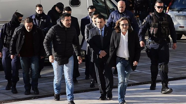 Avrupa medyasının darbeci aşkı hortladı