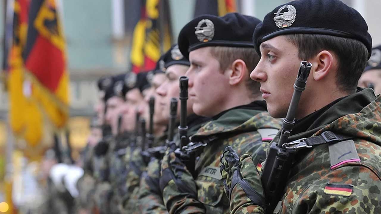 Alman ordusunda Rusya hareketliliği