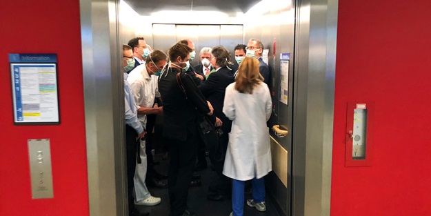 Alman Sağlık Bakanı'ndan tepki çeken görüntü