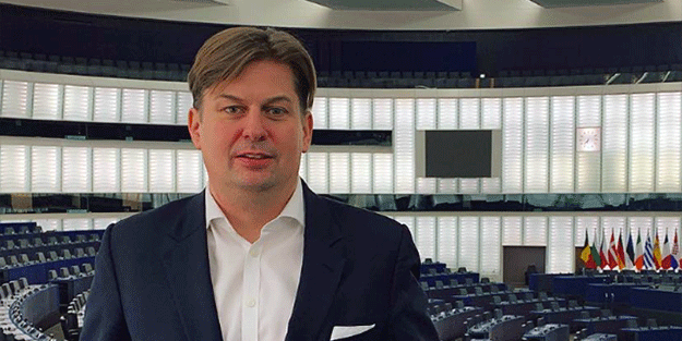 Alman vekilden Erdoğan’a övgü