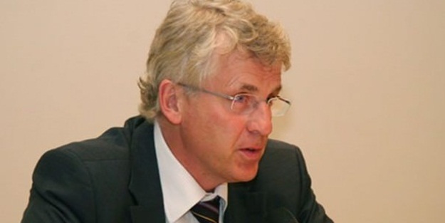 Alman vekilin ülkeye girişine izin verilmedi