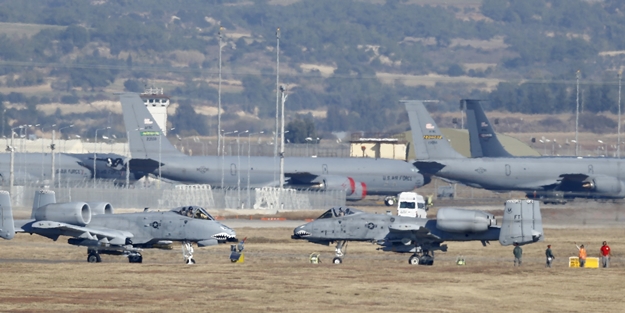 Alman vekiller İncirlik Üssü'ne sokulmadı