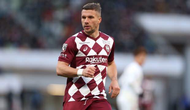 Alman yıldız Lukas Podolski Antalya'ya geldi!